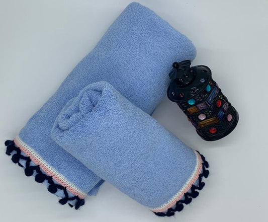 Pompoms Towel Set